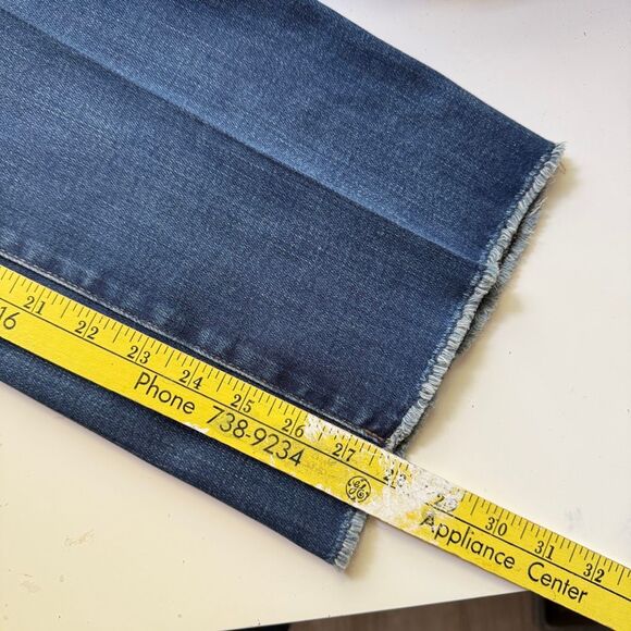 Chico's High Rise, Wide Leg, Raw Edge Hem, Size 8 - Picture 12 of 12